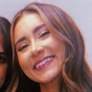 Meet your Posher, Carlee